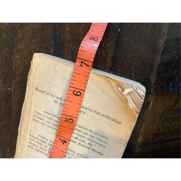 V by A C Crispin Paperback Book Novel 1984 Fiction Literature - Picture 10 of 12